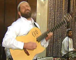 Yoel Taieb improvisating on a nigun